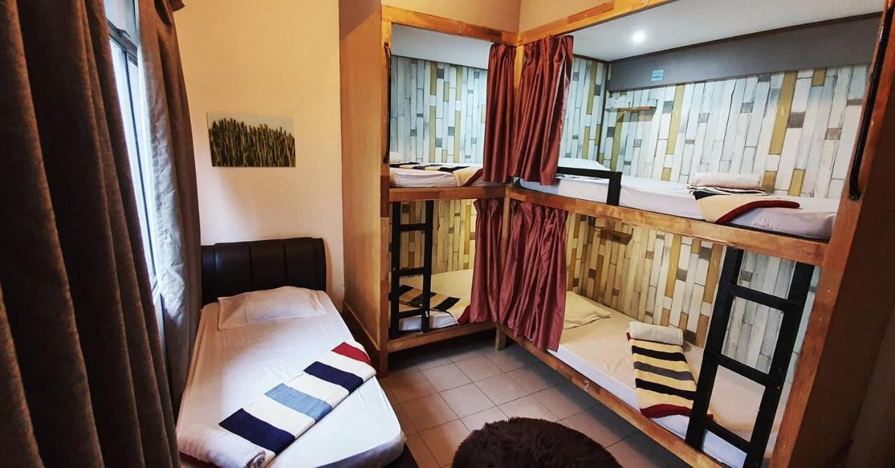Auberge de jeunesse Escape Backpackers Kk à Kota Kinabalu Extérieur photo