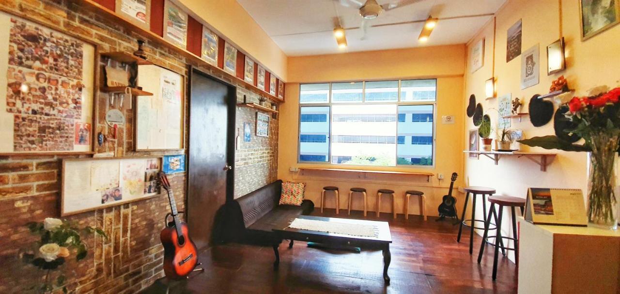 Auberge de jeunesse Escape Backpackers Kk à Kota Kinabalu Extérieur photo