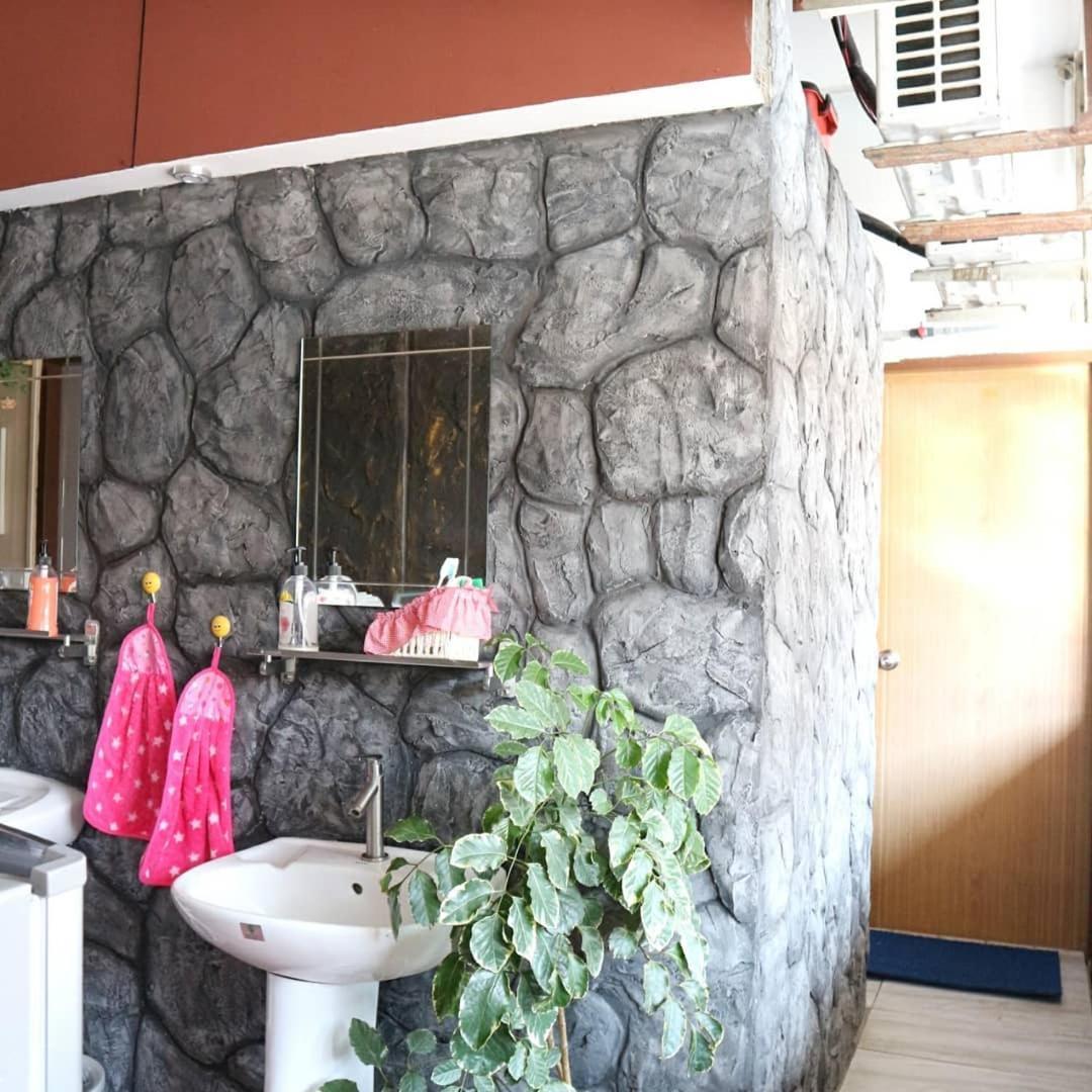 Auberge de jeunesse Escape Backpackers Kk à Kota Kinabalu Extérieur photo