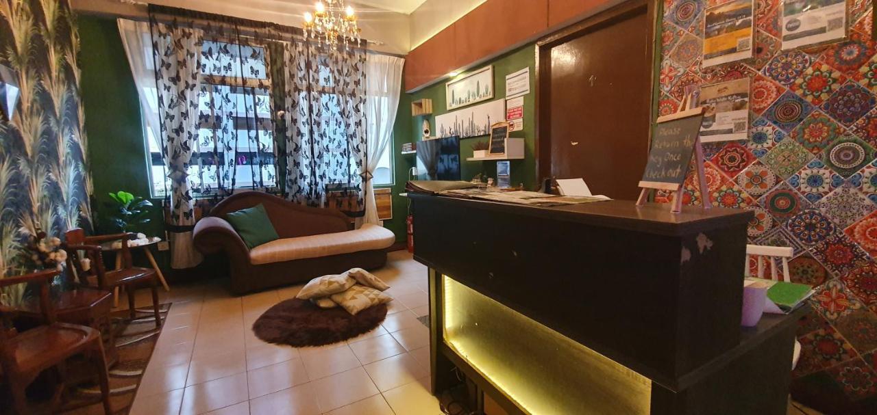 Auberge de jeunesse Escape Backpackers Kk à Kota Kinabalu Extérieur photo