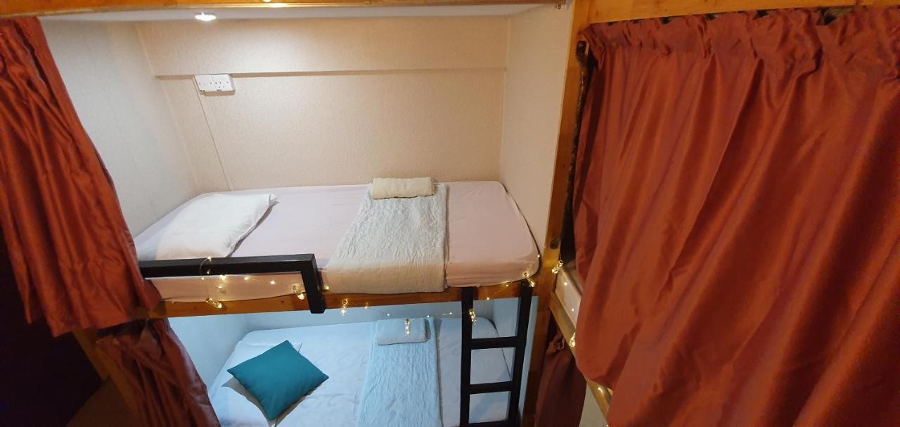 Auberge de jeunesse Escape Backpackers Kk à Kota Kinabalu Extérieur photo